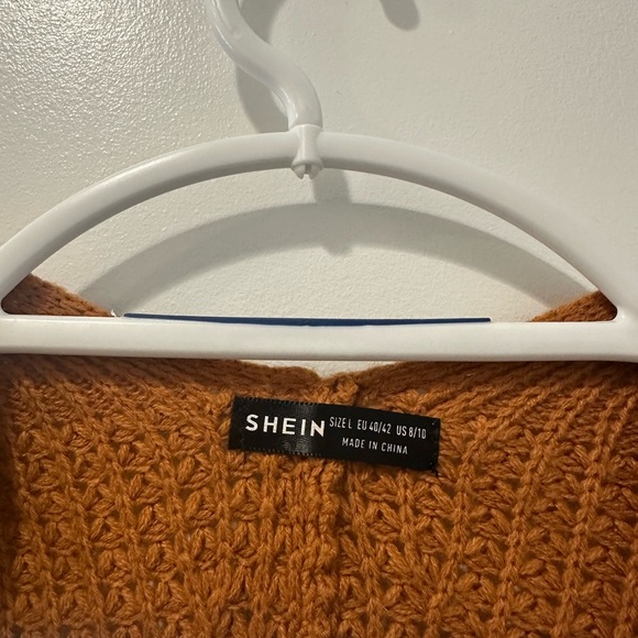 SHEIN Oversized Sweater - Picture 2 of 3